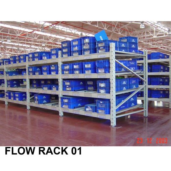 ผู้นำเข้าและจำหน่าย เคมีอุตสาหกรรม คิวเบสท์ เอ็นเตอร์ไพร์ส - ชั้นวางสินค้าในโรงงาน (Flow rack)